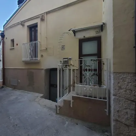 L'edera 3* Альтамура